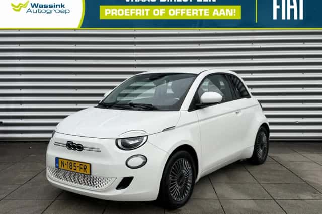 Fiat 500 (2021) thumbnail 1