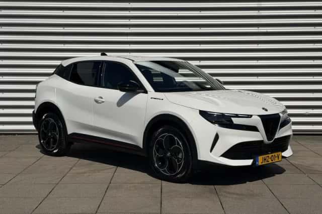 Alfa Romeo Junior (2025) thumbnail 2