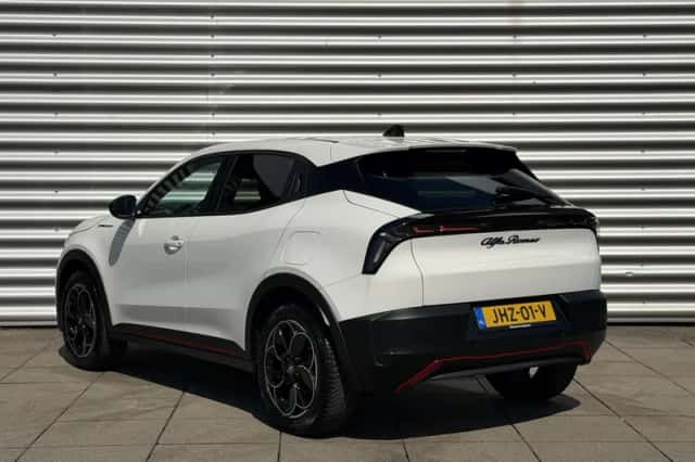 Alfa Romeo Junior (2025) thumbnail 3