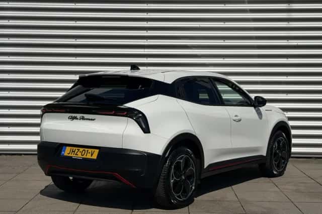 Alfa Romeo Junior (2025) thumbnail 4