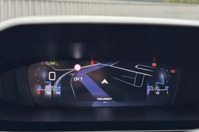 Peugeot 308 (2022) thumbnail 12