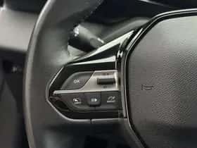 Peugeot 308 (2022) thumbnail 18