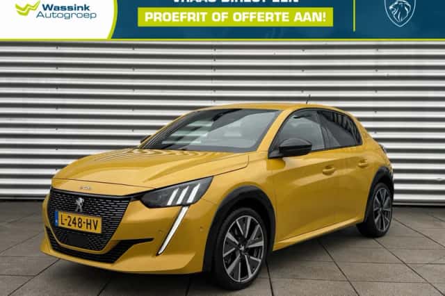 Peugeot 208 (2021) thumbnail 1