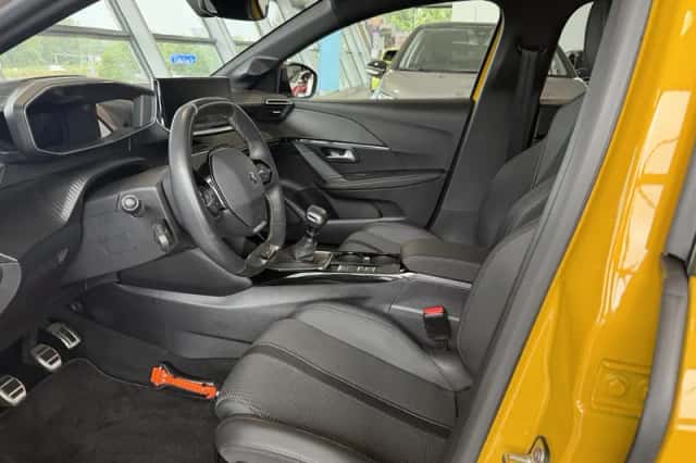 Peugeot 208 (2021) thumbnail 6