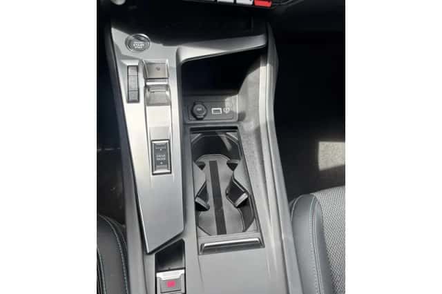 Peugeot 308 (2022) thumbnail 23