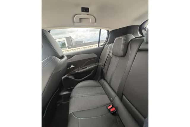 Peugeot 308 (2022) thumbnail 25