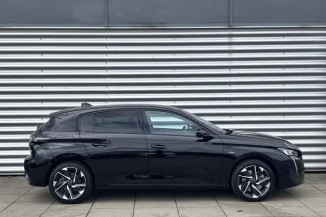 Peugeot 308 (2022) thumbnail 4
