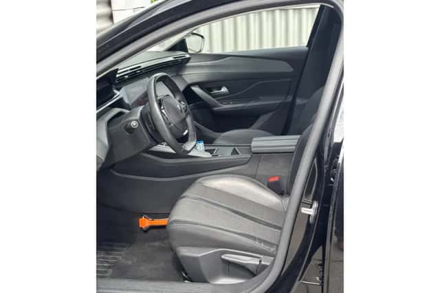 Peugeot 308 (2022) thumbnail 9