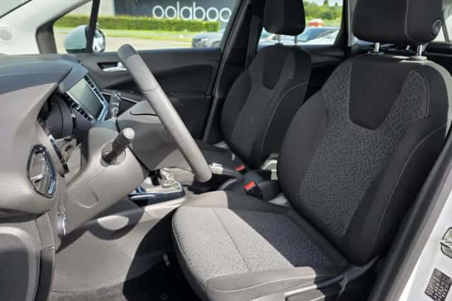 Opel Crossland X (2020) thumbnail 6