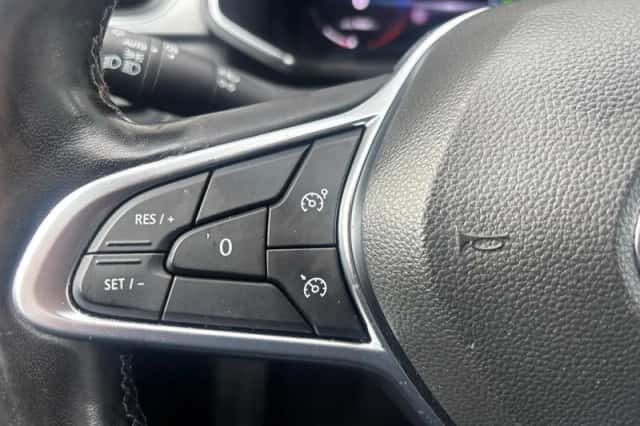 Renault Captur (2021) thumbnail 19