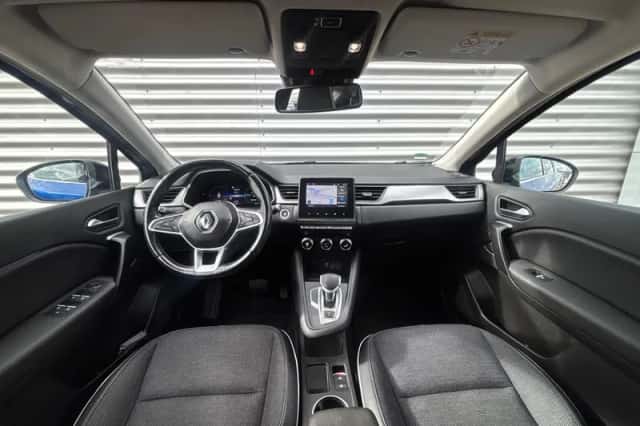 Renault Captur (2021) thumbnail 6