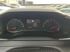 Peugeot 2008 (2021) thumbnail 13