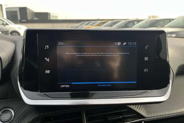 Peugeot 2008 (2021) thumbnail 22