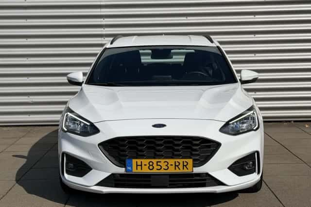 Ford Focus (2020) thumbnail 2