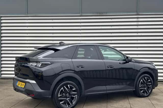 Peugeot 3008 (2025) thumbnail 3