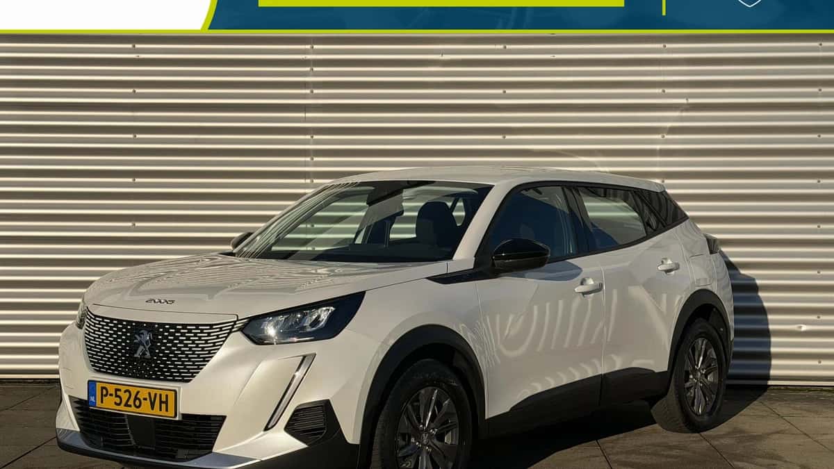 Peugeot e-2008 (2022) — foto 1
