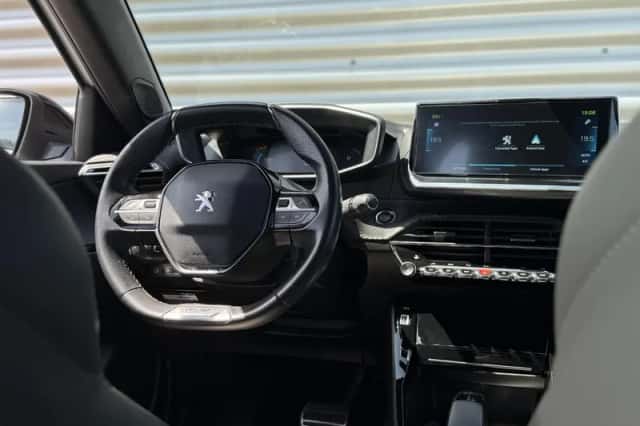 Peugeot e-2008 (2021) thumbnail 13
