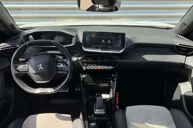 Peugeot e-2008 (2021) thumbnail 14