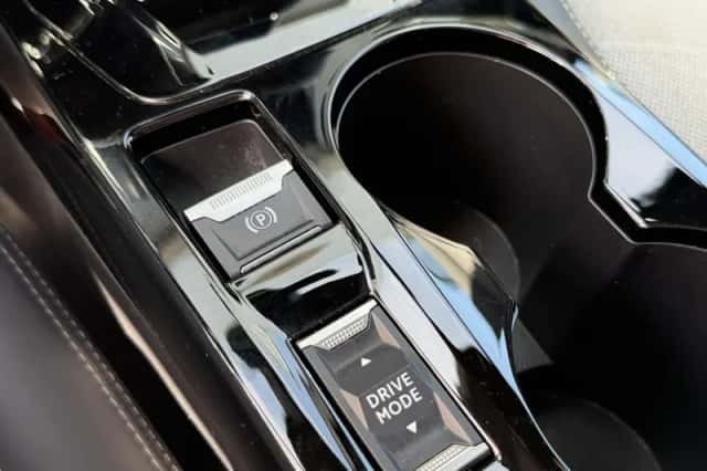Peugeot e-2008 (2021) thumbnail 29