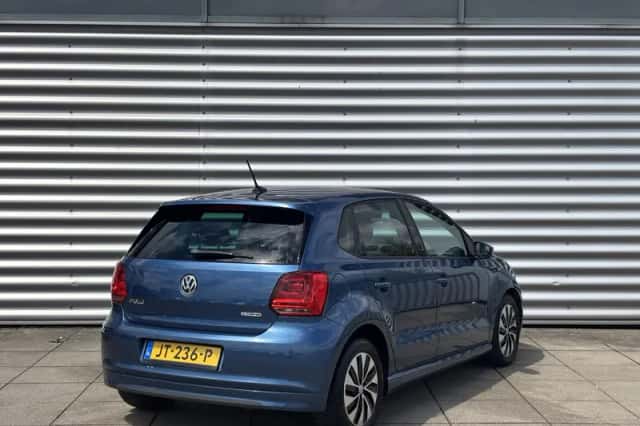 Volkswagen Polo (2016) thumbnail 5