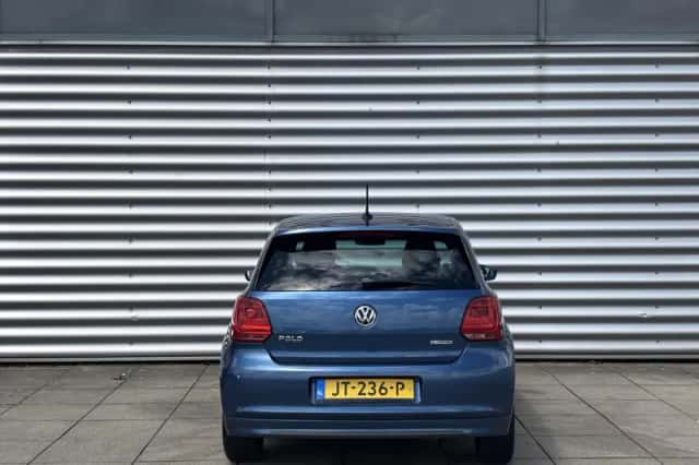Volkswagen Polo (2016) thumbnail 6