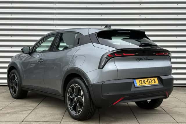 Alfa Romeo Junior (2025) thumbnail 3