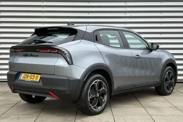 Alfa Romeo Junior (2025) thumbnail 4