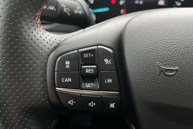 Ford Focus (2024) thumbnail 22