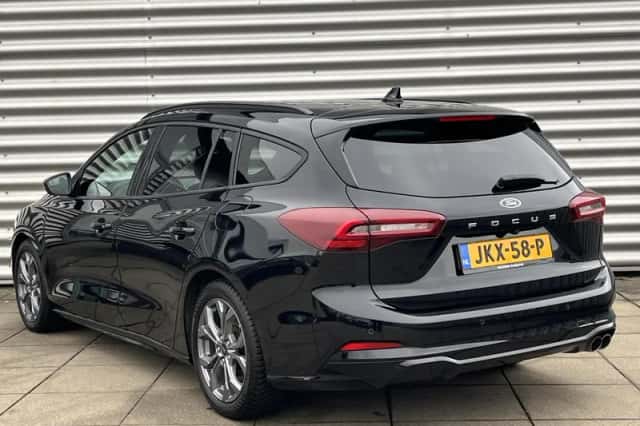 Ford Focus (2024) thumbnail 4