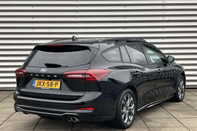 Ford Focus (2024) thumbnail 4