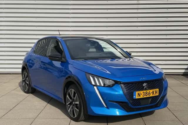 Peugeot e-208 (2021) thumbnail 3