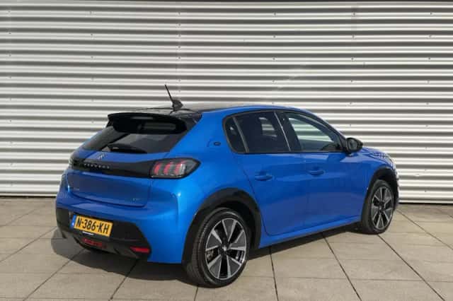 Peugeot e-208 (2021) thumbnail 4