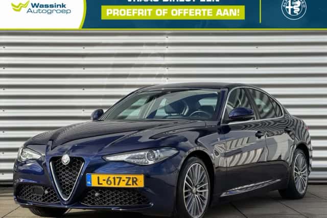 Alfa Romeo Giulia (2021) thumbnail 1