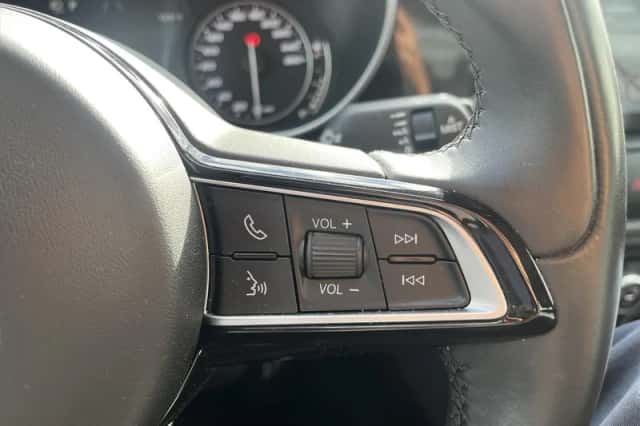 Alfa Romeo Giulia (2021) thumbnail 20