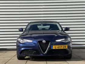 Alfa Romeo Giulia (2021) thumbnail 3