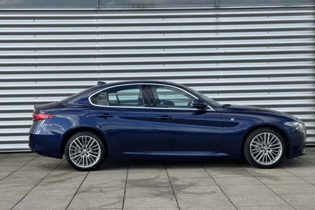 Alfa Romeo Giulia (2021) thumbnail 4