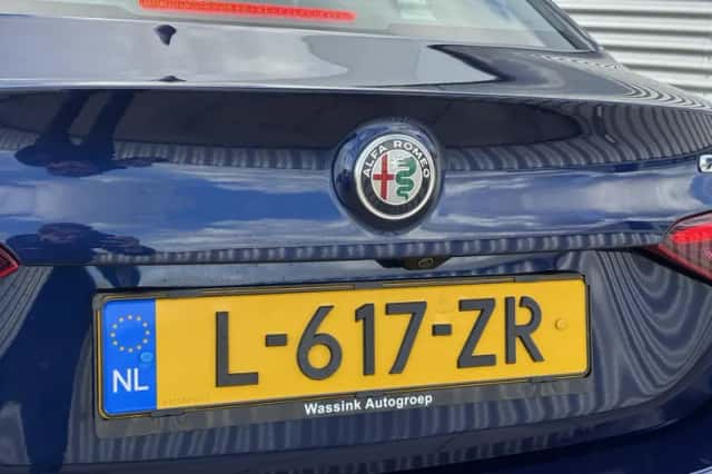 Alfa Romeo Giulia (2021) thumbnail 7
