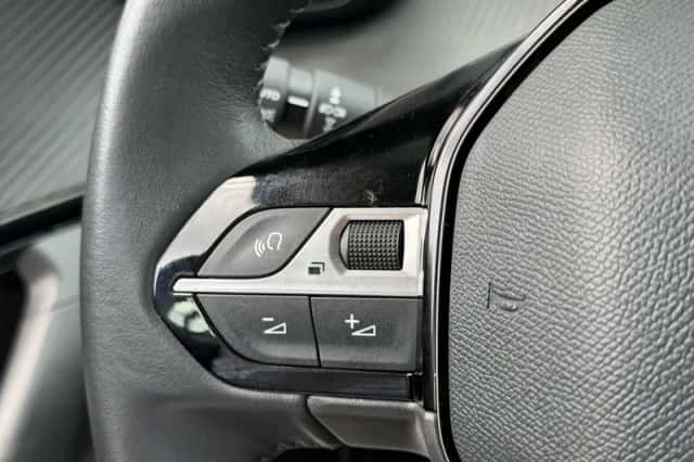 Peugeot 2008 (2022) thumbnail 15