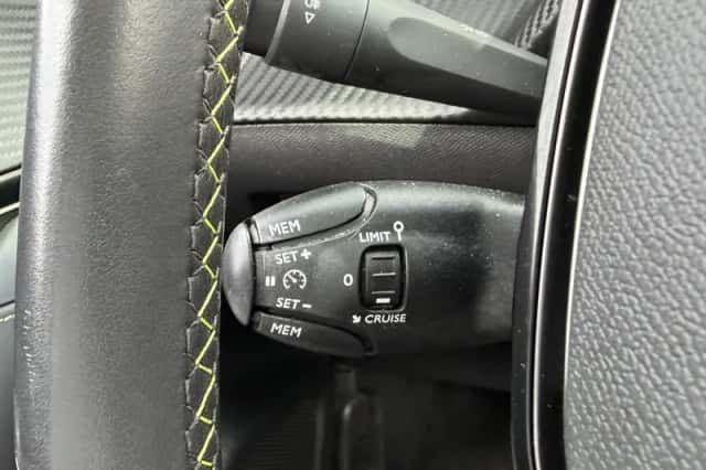 Peugeot 208 (2021) thumbnail 16