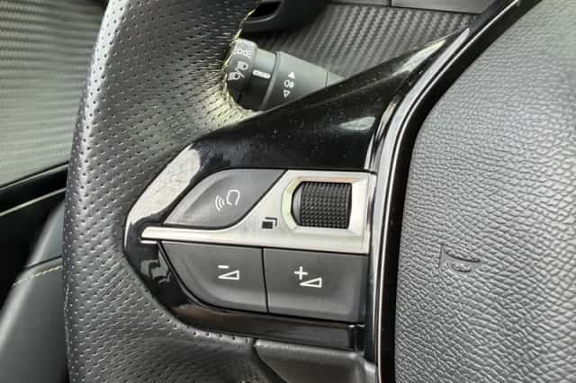 Peugeot 208 (2021) thumbnail 17