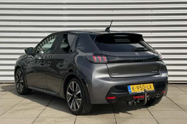 Peugeot 208 (2021) thumbnail 3