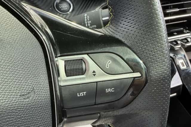 Peugeot 208 (2021) thumbnail 21