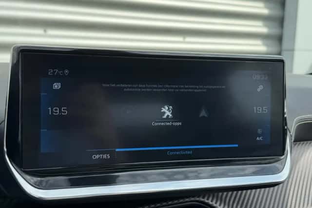 Peugeot 208 (2021) thumbnail 27