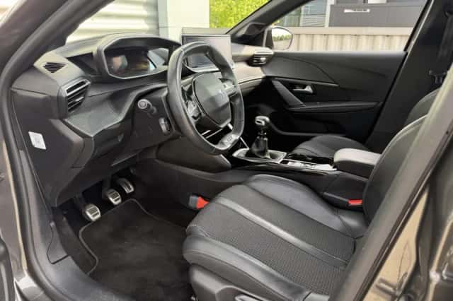 Peugeot 208 (2021) thumbnail 7