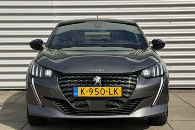Peugeot 208 (2021) thumbnail 8