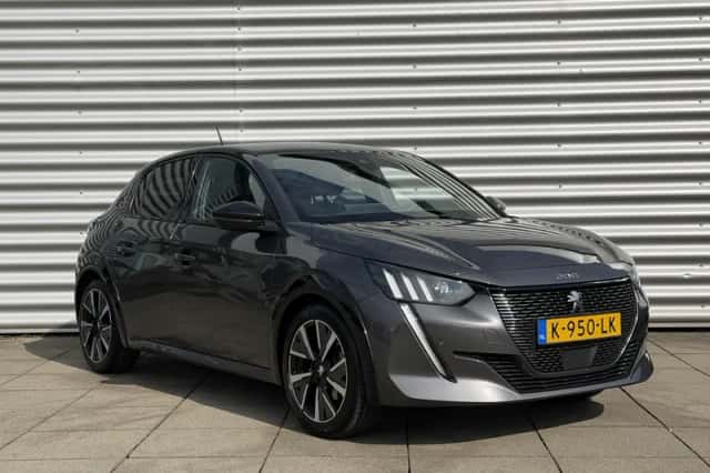 Peugeot 208 (2021) thumbnail 9