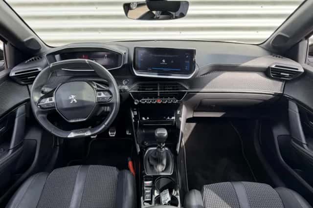 Peugeot 208 (2021) thumbnail 10