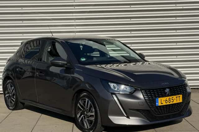 Peugeot 208 (2021) thumbnail 3