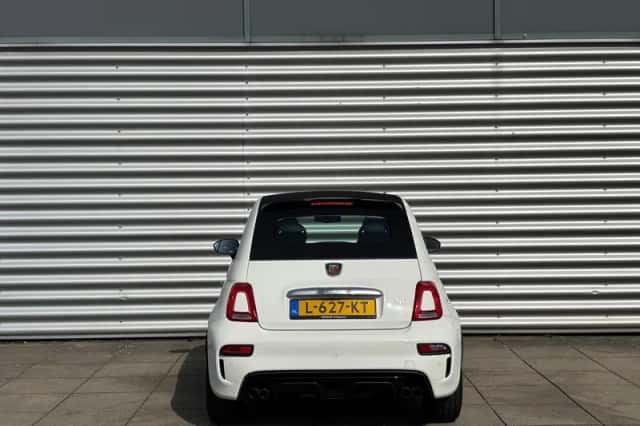 Fiat 500C (2018) thumbnail 16