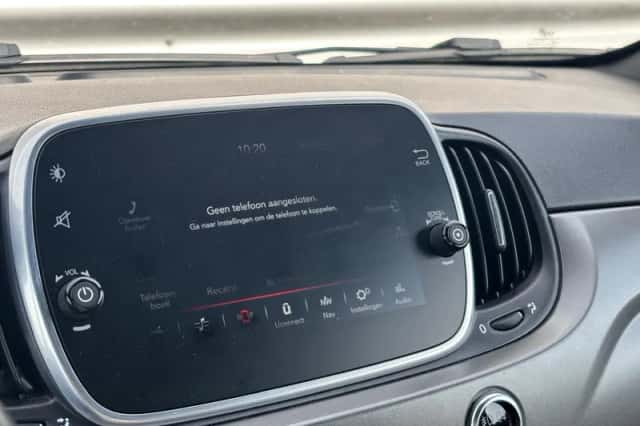 Fiat 500C (2018) thumbnail 26
